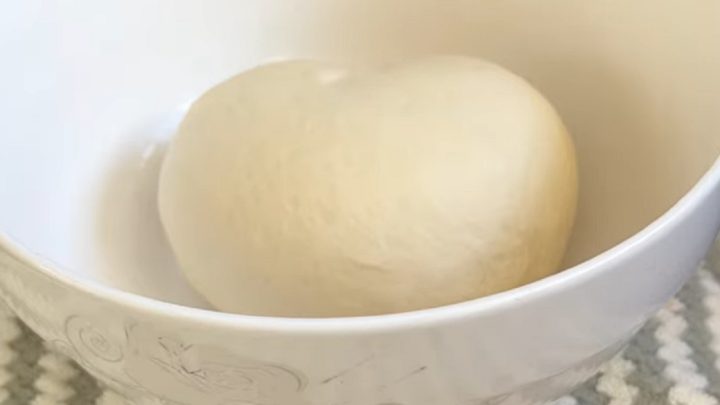 Slaný koláč se zeleninovou náplní