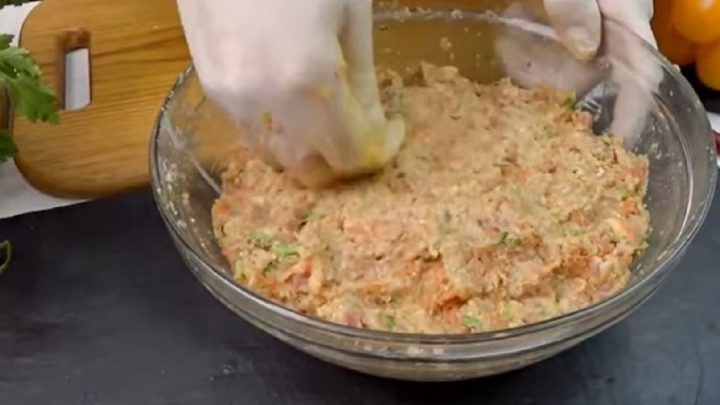 Masové karbanátky plněné sýrem