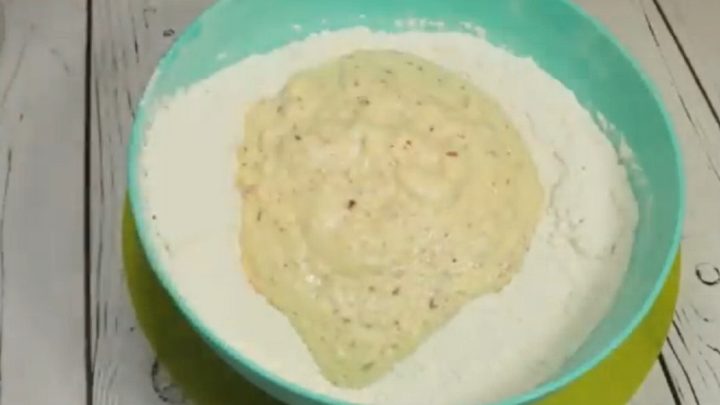 Kynuté buchty z jablečného těsta