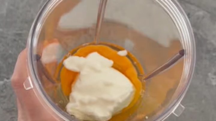 Cheesecake z mikrovlnky s čokoládou