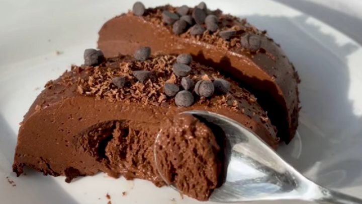 Cheesecake z mikrovlnky s čokoládou