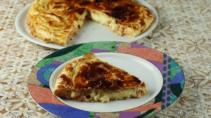 Rychlý masový koláč se sýrem