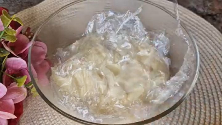 Rychlé pudinkové šátečky s broskví