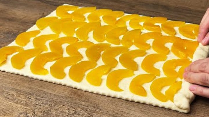 Broskvové šneky z listového těsta