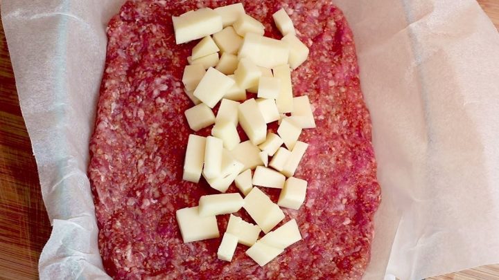 Rychlá masová roláda s bramborami Rychlá masová roláda s bramborami