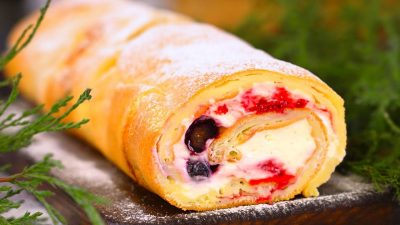 Rychlá palačinková roláda s ovocem