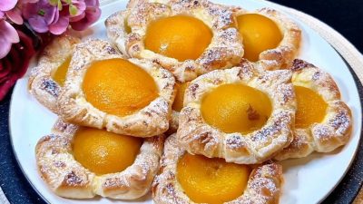 Rychlé pudinkové šátečky s broskví