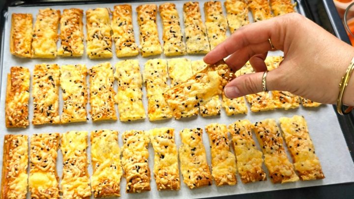 Rychlé sýrové tyčinky z listového těsta