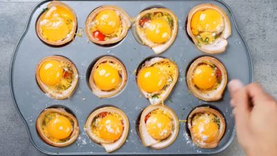 Rychlé vaječné muffiny se slaninou