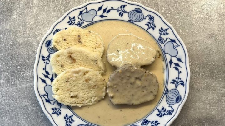 Sekaná svíčková z hovězího masa a bůčku