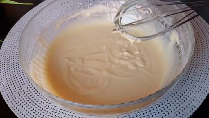 Jablečné košíčky s karamelem a čokoládou