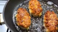 Kuřecí karbanátky obalené v chlebu