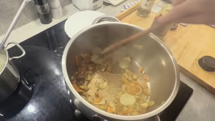 Sekaná svíčková z hovězího masa a bůčku