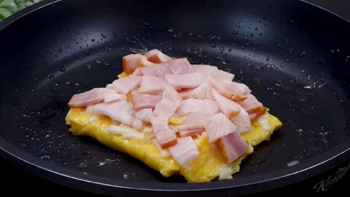 Slaninové tousty s vejci a mozzarellou