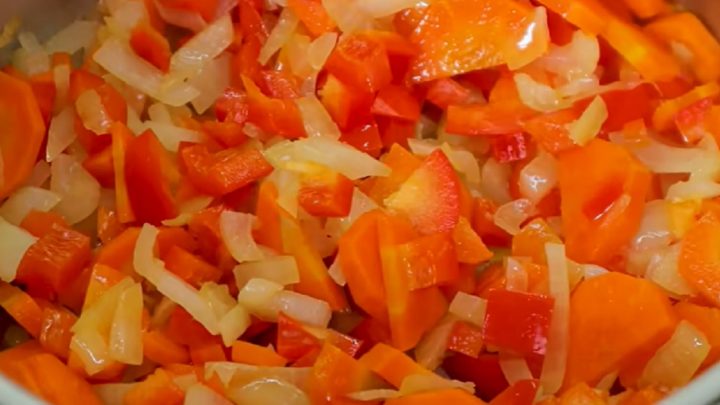 Zeleninová tukožroutská polévka