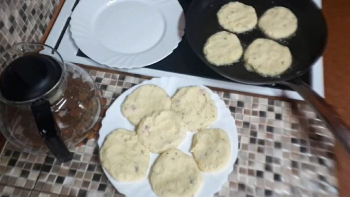 Rychlé bramboráky ze zbylé kaše