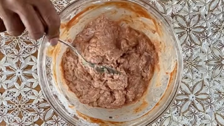 Rychlý masový koláč se sýrem