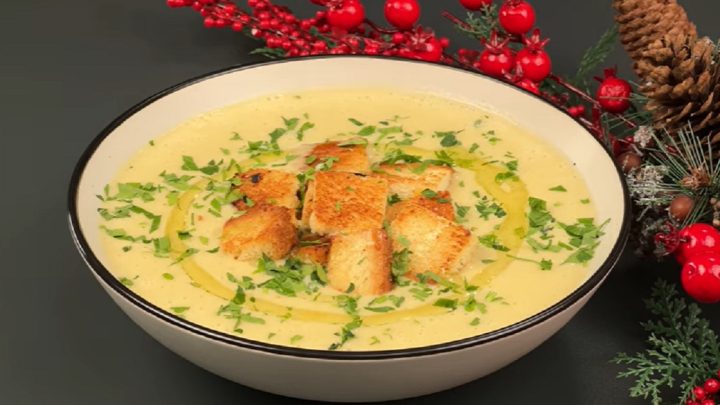 Krémová cibulačka s máslovými krutony