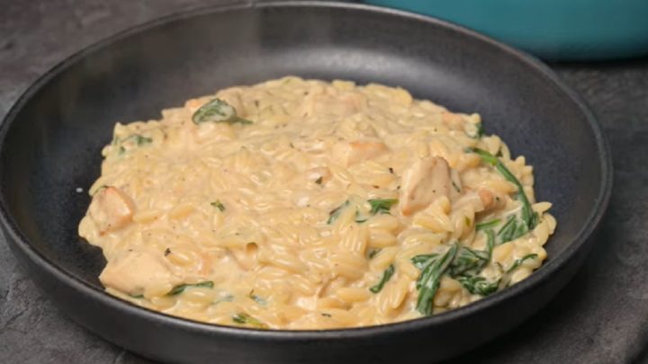 Krémové orzo s kuřecím masem