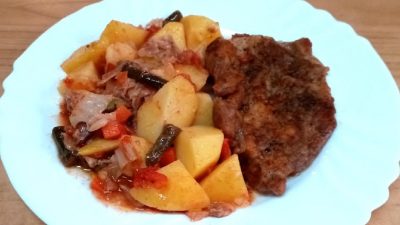 Vepřová krkovice na zelenině v remosce