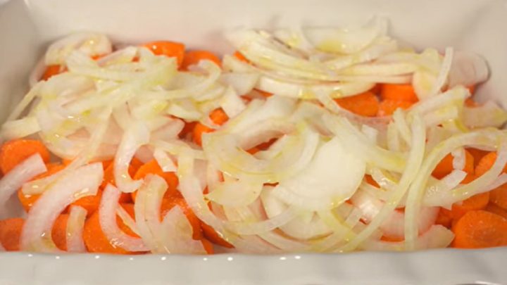 Pečená křidýlka na zelenině a medu