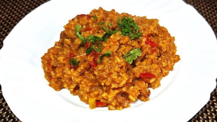 Balkánský džuveč s vepřovým masem Balkánský džuveč s vepřovým masem