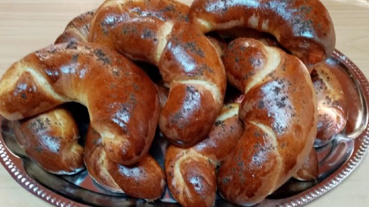 Domácí nadýchané loupáky s mákem