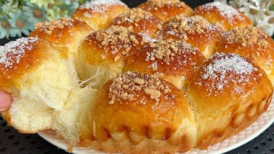 Jednoduché kynuté buchty s džemem