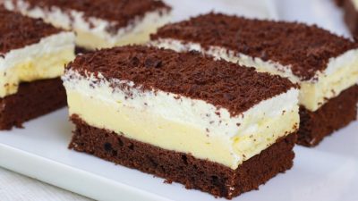 Kakaové řezy s vanilkovým krémem