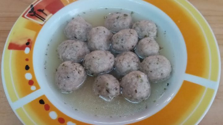 Knedlíčky z játrové paštiky s majoránkou Knedlíčky z játrové paštiky s majoránkou