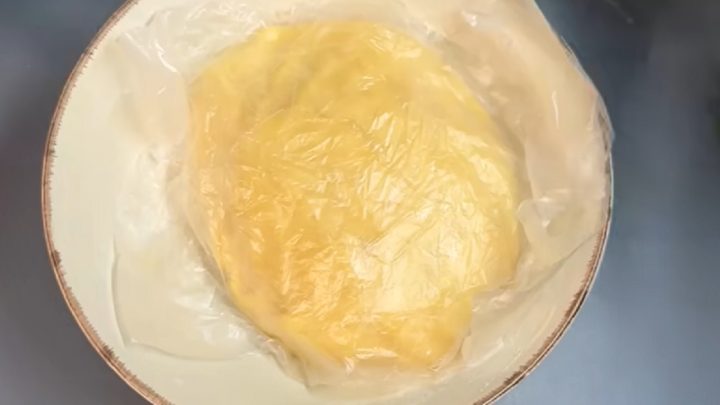 Maďarský ořechový koláč s marmeládou