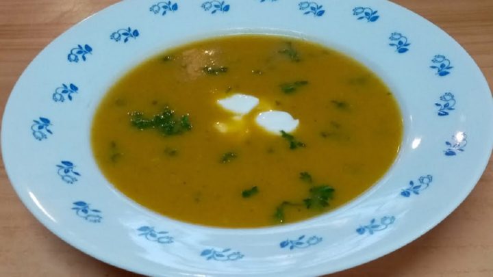 Krémová polévka s pórkem a bramborami