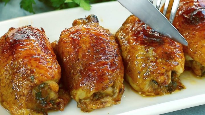 Kuřecí roládky plněné žampiony a sýrem Kuřecí roládky plněné žampiony a sýrem