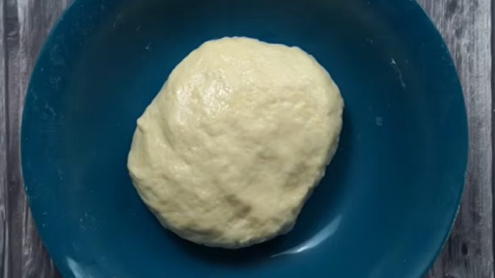 Česnekové tyčinky se sýrem a chilli papričkou