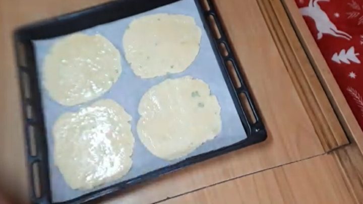 Lokše z bramborové kaše s máslem