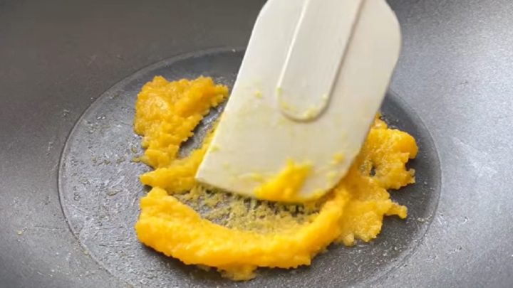 Smažené pudinkové kostky s vanilkou