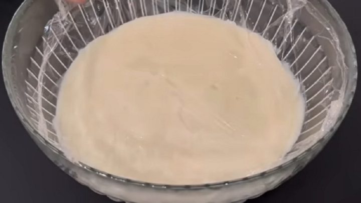 Nepečený pudinkový dezert se sušenkami