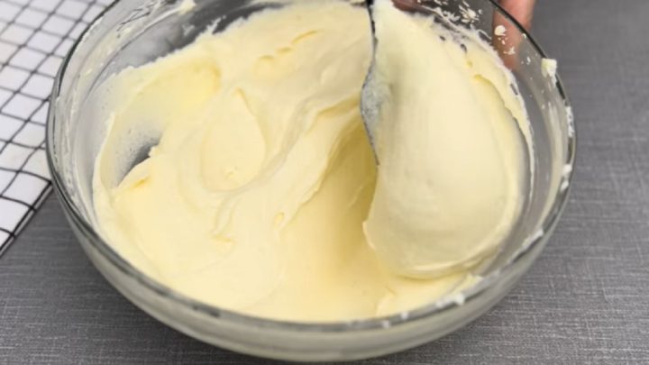 Jednoduchý máslový krém s vanilkou