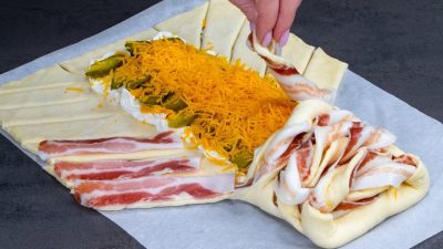 Motaný závin se slaninou a smetanovým sýrem