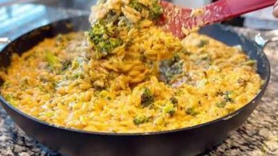 Rychlé orzo se sýrem a brokolicí