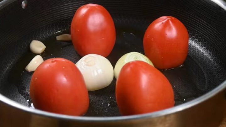 Špagety s italskou rajčatovou omáčkou