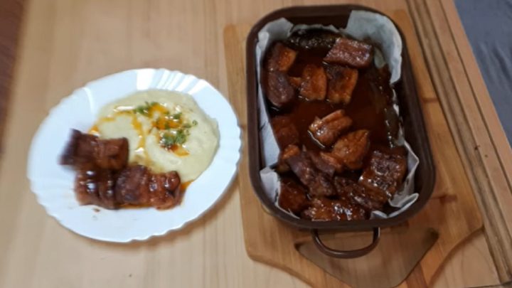 Pikantní marinovaný bůček s medem