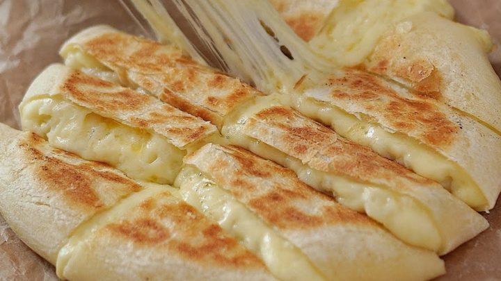 Placky plněné bramborami a sýrem