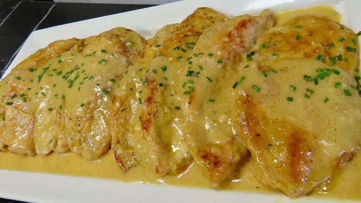 Rychlé kuřecí plátky v parmezánové omáčce Rychlé kuřecí plátky v parmezánové omáčce