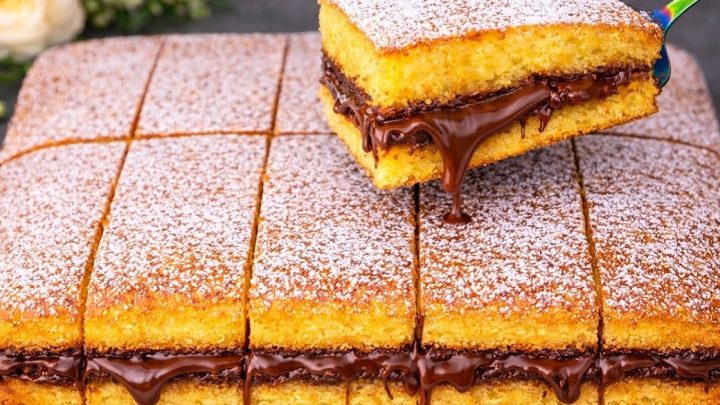 Rychlé piškotové řezy s čokoládovým krémem Rychlé piškotové řezy s čokoládovým krémem