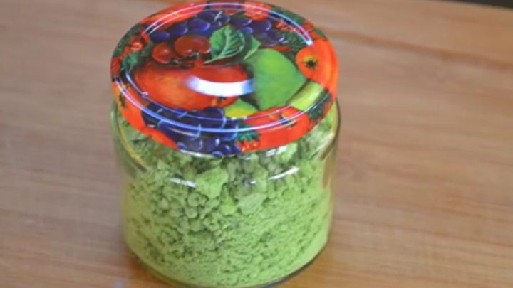 Sůl z medvědího česneku s cibulí