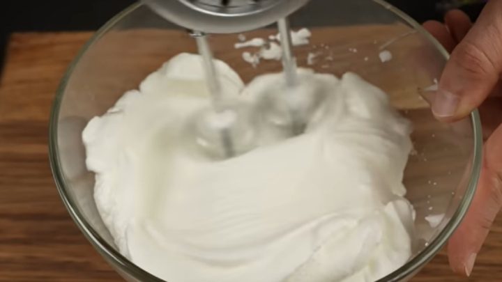 Čokoládové kostky bez cukru s jogurtem