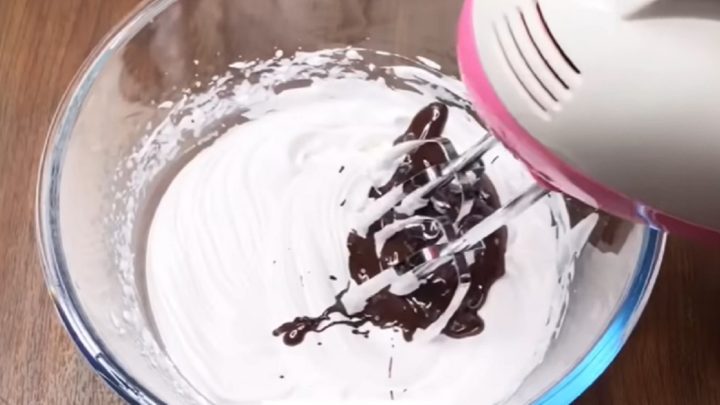 Čokoládové poháry ze 2 surovin