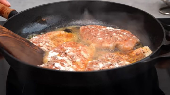 Kuřecí plátky v parmezánové omáčce