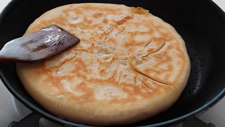 Placky plněné bramborami a sýrem